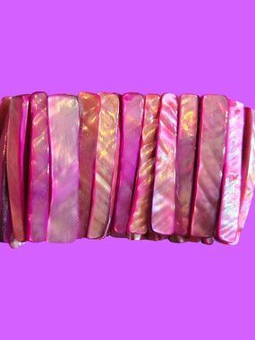 Pink Shell Bracelet~ Vintage
